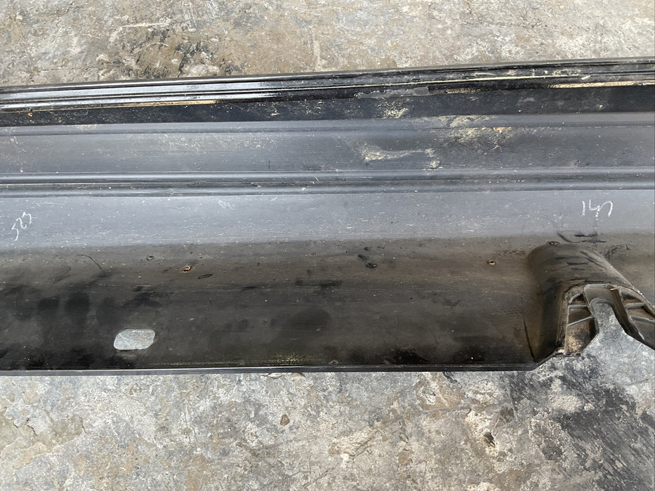 2017 MERCEDES AMG C63S ROCKER MOULDING SIDE SKIRTS RIGHT SIDE OEM~MINOR DAMAGE~