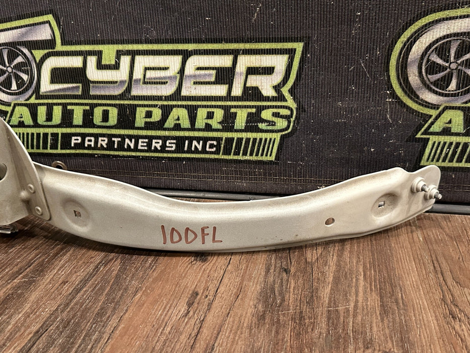 2017-18 AUDI R8 FRONT LEFT FENDER BRACKET WHEELHOUSE OEM 4S0 805 527 B