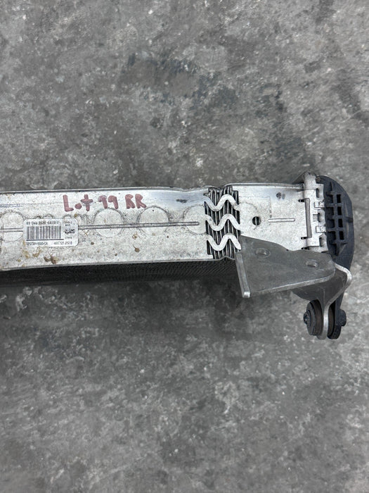2021 AUDI R8 5.2L V10 REAR RIGHT RADIATOR OEM *DAMAGES/READ*
