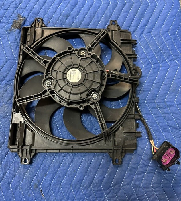 2017 AUDI R8 V10 FRONT LEFT DRIVER RADIATOR COOLER FAN 4S0121203B 4S0 121 203 B