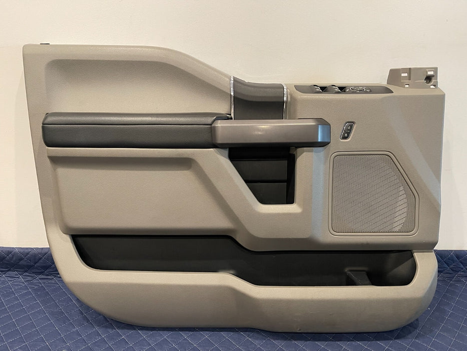 2017-2019 FORD F250 F350 XLT GRAY FRONT DRIVER LEFT DOOR PANEL OEM