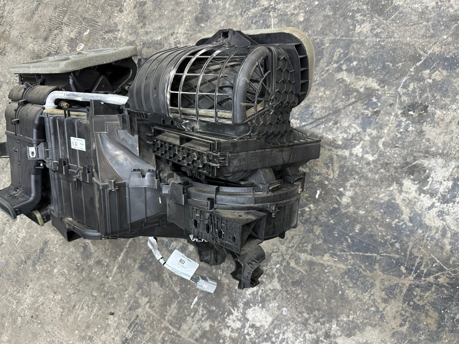 2023 2024 FORD F350 F250 DIESEL 6.7L HEATER CORE BOX HVAC OEM PC3H-19B555-SG