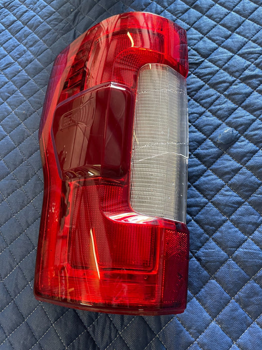 2017 2018 2019 FORD F250 F350 F450 DRIVER TAIL LIGHT BRACKET ONLY OEM *DAMAGED*