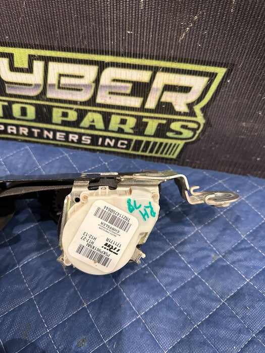 2017 RAM 2500 LARAMIE FRONT PASSENGER RIGHT SEAT BELT RETRACTOR OEM