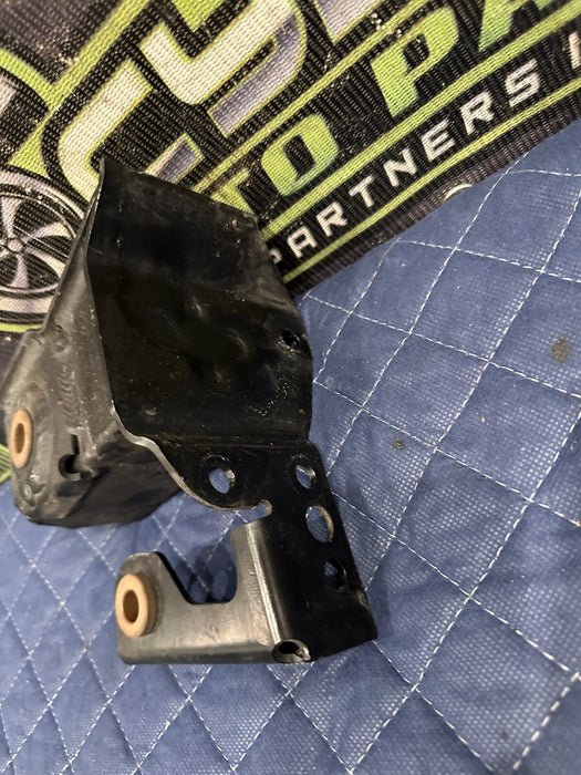 2021 AUDI R8 FRONT LEFT DEFORMATION ELEMENT MOUNTING BRACKET OEM 4S0 807 551 C