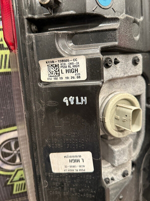 2017-2019 FORD F250 F350 F450 REAR DRIVER LEFT LED TAIL LIGHT ASSEMBLY OEM