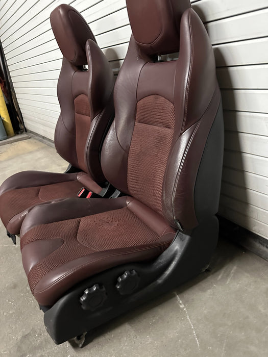 2010 NISSAN 370Z CONVERTIBLE FRONT LEFT DRIVER RIGHT PASSENGER SEATS BURGUNDY