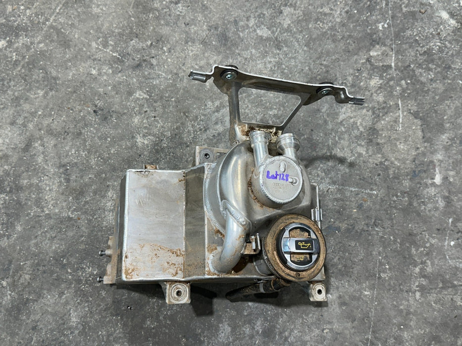 2017 AUDI R8 OIL SUMP RESERVOIR TANK W/ SENSOR OEM 4S0 115 373 F