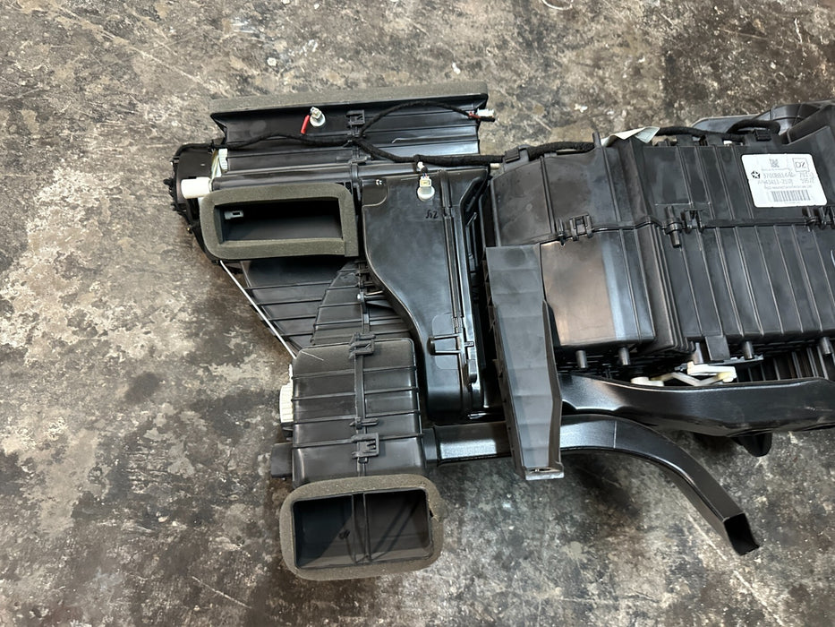2022 DODGE RAM 1500 HEATER CORE HVAC AC BLOWER MOTOR HOUSING BOX OEM