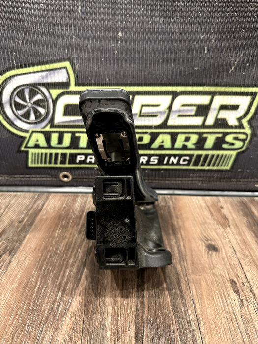 2015 MERCEDES BENZ C63S AMG GAS / ACCELERATOR PEDAL OEM A 205 300 01 04