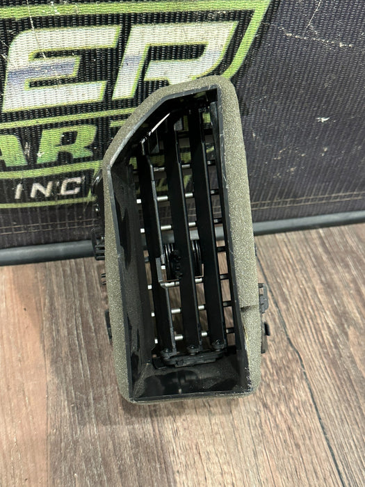 2017-2019 FORD F250 F350 DASH DASHBOARD RIGHT AIR VENT OEM