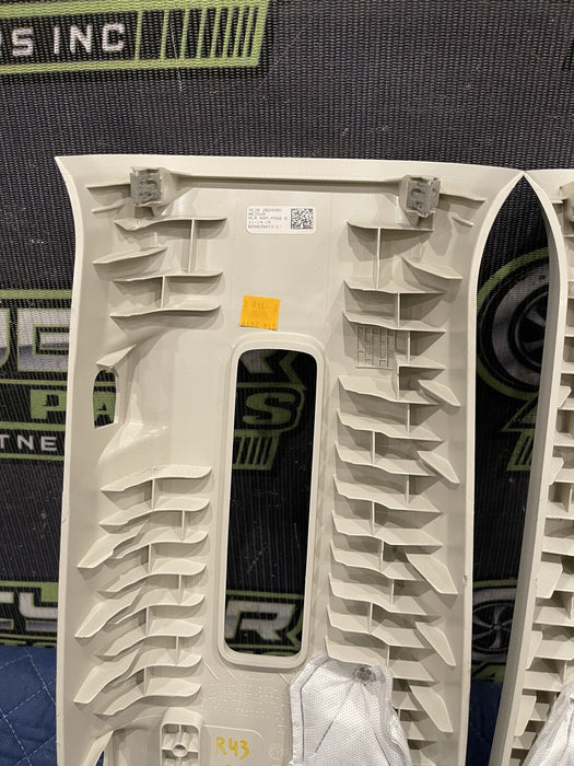 2022 FORD F250 F350 F450 LIMITED FRONT LEFT RIGHT B PILLARS PAIR WHITE OEM