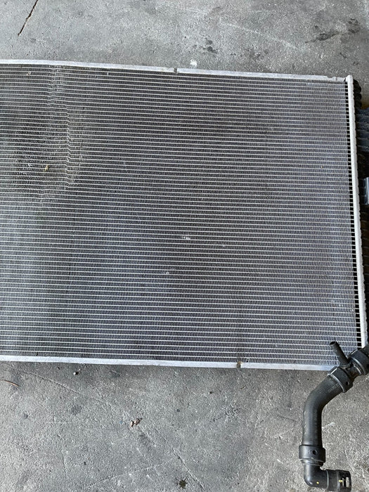 2017-2019 FORD F250 F350 6.7L DIESEL RADIATOR W/ HOSES OEM (DAMAGED)