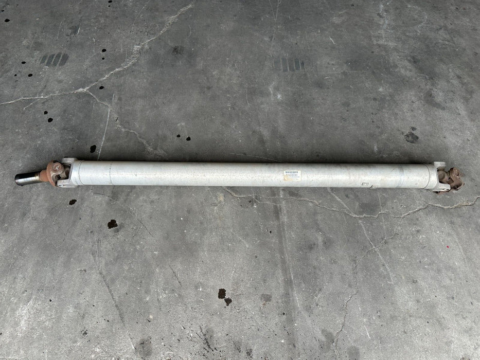 2017 RAM 3500 DIESEL REAR DRIVE SHAFT ALUMINUM 68305033AA OEM 2014 2015 2018