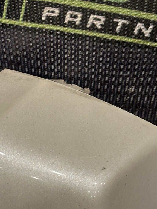 2017-2019 FORD F250 F350 F450 RIGHT CAB CORNER METALLIC WHITE (UG) OEM {READ}