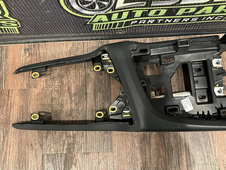 2017-18 AUDI R8 CENTER CONSOLE TRIM OEM 4S1 864 357 D *READ/SLIGHT WEAR*