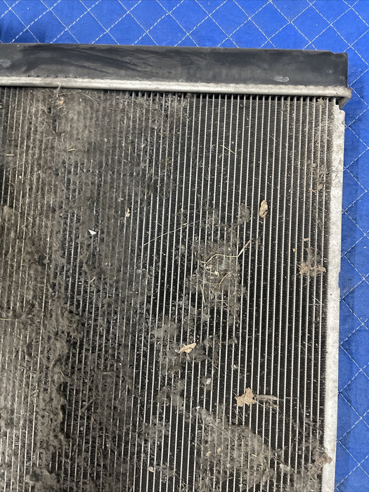 2014 Toyota Prius V Front Radiator Assembly OEM 422134-7780~READ DESCRIPTION~