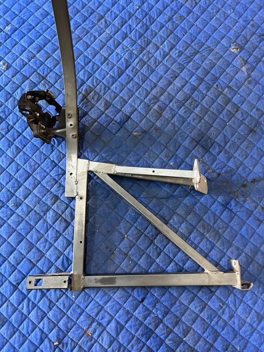 2012 AUDI R8 FRONT DRIVER LEFT FENDER RADIATOR SUPPORT STRUCTURE 420805371