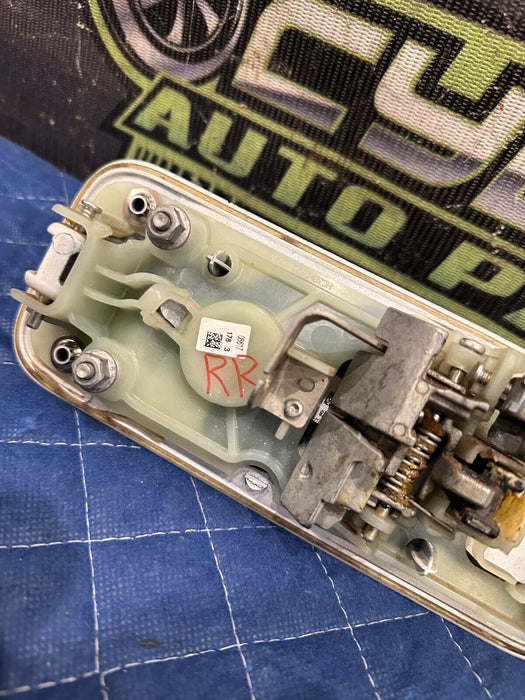 2017-2019 FORD F250 F350 F450 REAR RIGHT WHITE W/ CHROME DOOR HANDLE OEM