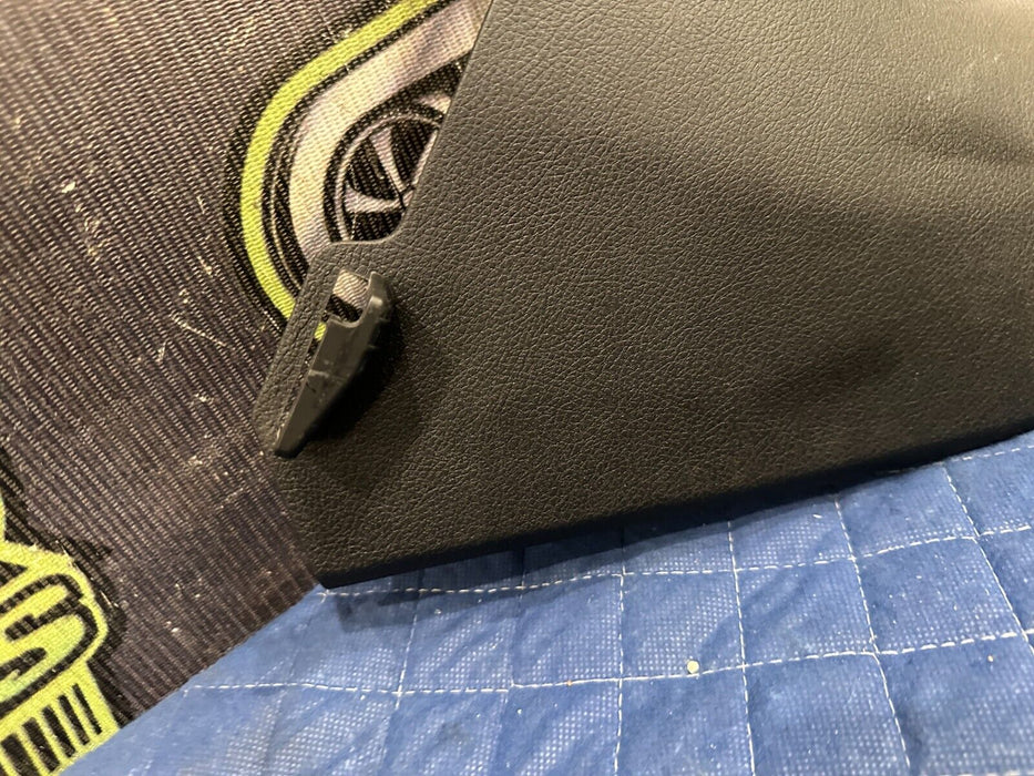 2020 BMW M4 F82 FRONT RIGHT SIDE DOOR PANEL 7315130