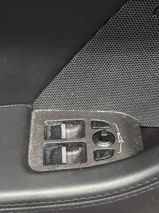 2015 JAGUAR F TYPE FRONT LEFT DOOR PANEL OEM *MINOR FLAWS 9-10*