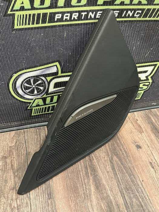 2021 AUDI R8 LEFT B&O DOOR PANEL SPEAKER COVER OEM 4S1 868 091 G *WEAR/READ*