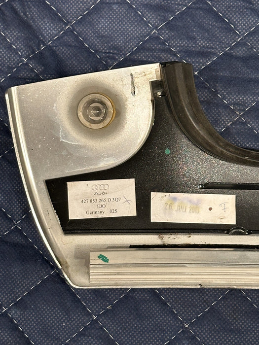 2014 AUDI R8 SPYDER WINDSHIELD PILLAR MOLDING OEM 427 853 265 D ~MINOR DENT~