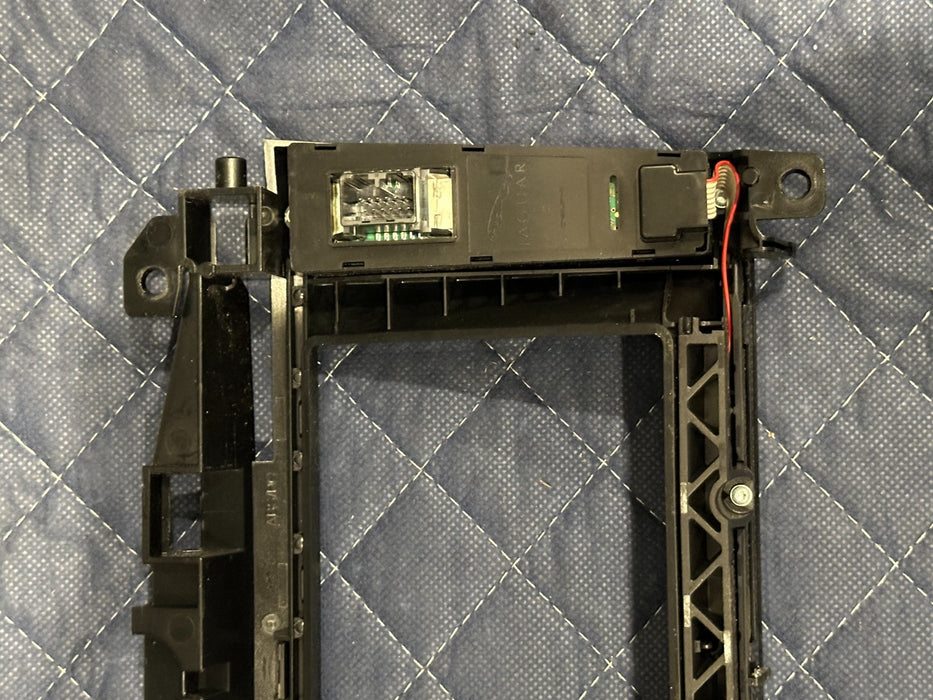 2015 JAGUAR F TYPE RADIO DISPLAY SCREEN SURROUND BEZEL TRIM EX53 19F211 CE