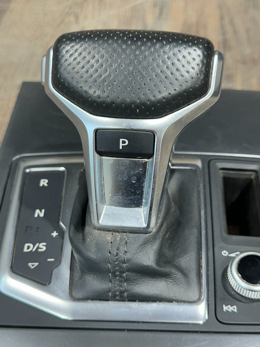 2017 AUDI R8 CENTER CONSOLE CONTROL BEZEL PANEL ASSEMBLY OEM *SCUFFS 12-15*