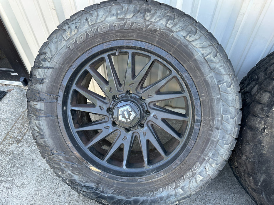 8x170 FORD F250 F350 TIS 22X12 WHEELS SET *BAD TIRES*