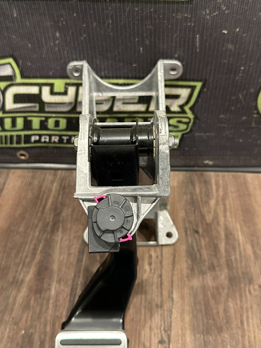 2017 AUDI R8 BRAKE PEDAL ASSEMBLY OEM