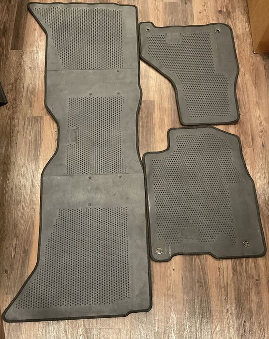 2017 DODGE RAM 2500 3500 INTERIOR FRONT REAR CARPET MATS OEM 1EH68/1PL44/1QW30