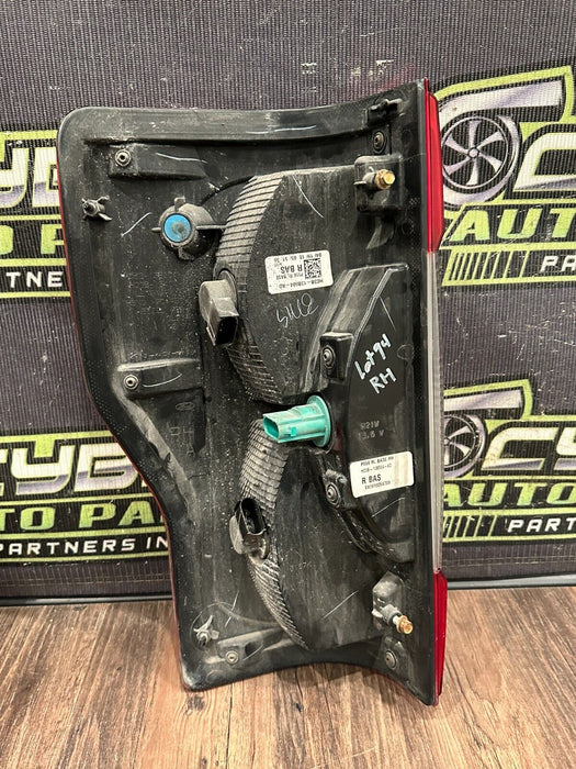 2017-2019 FORD F250 F350 F450 PASSENGER RIGHT HALOGEN TAIL LIGHT OEM