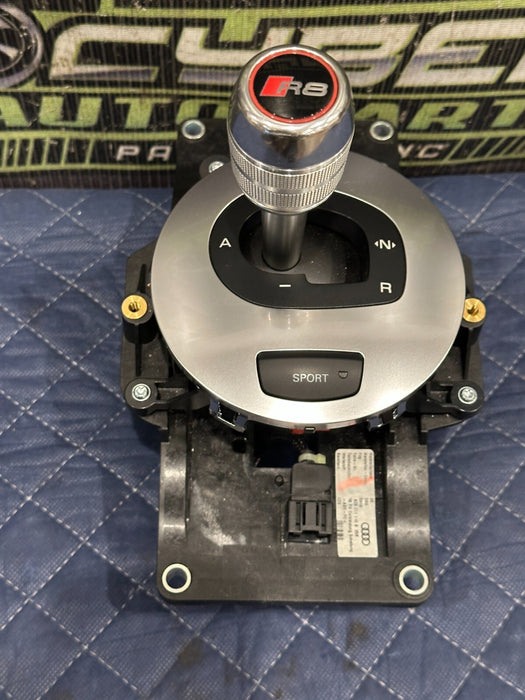 2014 AUDI R8 V10 AUTOMATIC TRANSMISSION GEAR SHIFTER ASSEMBLY OEM 420 713 041 E