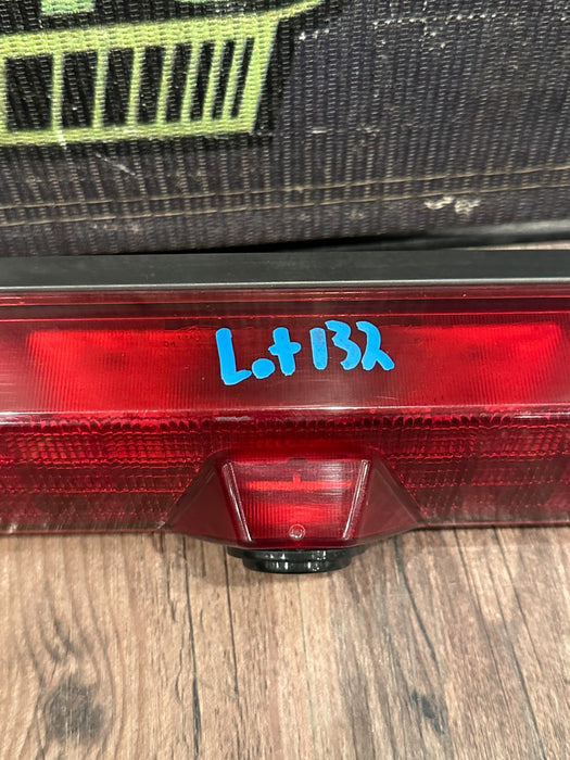 2017-2019 FORD F250 F350 F450 THIRD 3RD BRAKE LIGHT W PIGTAIL OEM