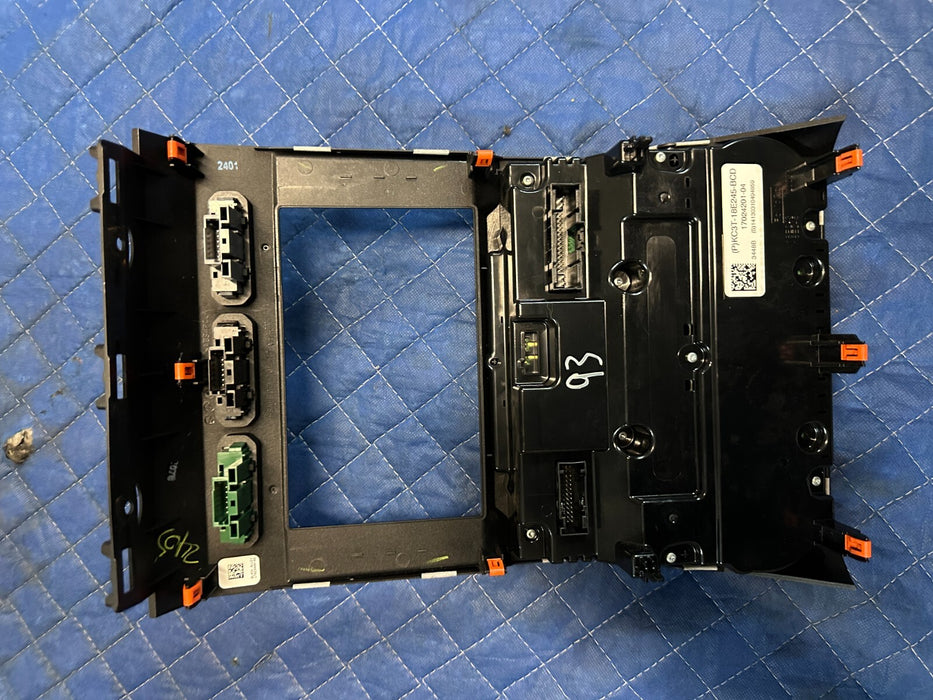 2017-2019 FORD F250 F350 PLATINUM CENTER DASH RADIO/HVAC CONTROL BEZEL OEM