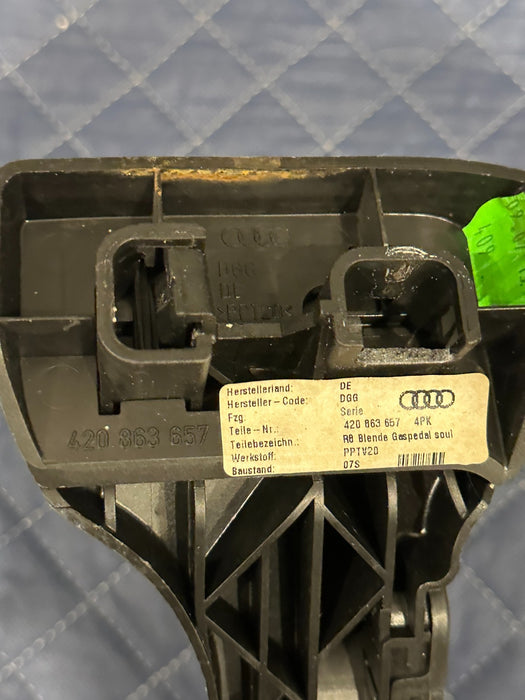 2014 AUDI R8 4.2L V8 THROTTLE ACCELERATOR GAS PEDAL 420 863 657 420863657