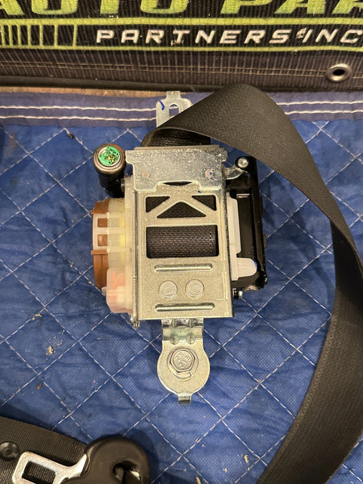 2017 NISSAN TITAN XD FRONT LEFT SEATBELT OEM
