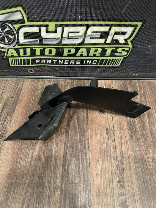 2021 AUDI R8 PASSENGER RIGHT WHEELHOUSE COVER BRACKET OEM 4S0821948