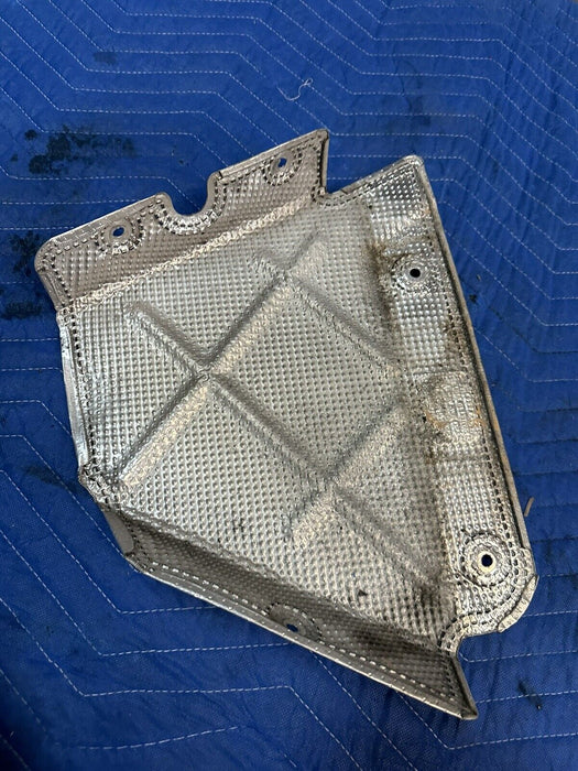 2017 AUDI R8 5.2L V10 FRONT RIGHT UPPER SHIELD 420 825 742 A 420825742