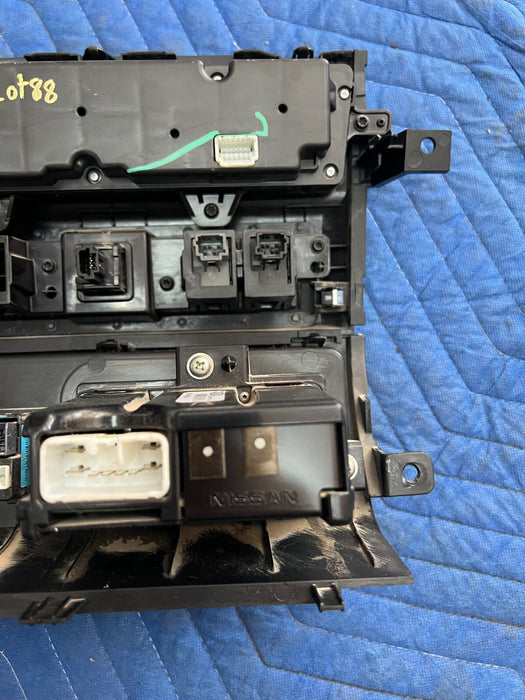 2019 NISSAN TITAN XD A/C HEATER DUAL CLIMATE CONTROL TEMPERATURE W/TRAILER BRAKE