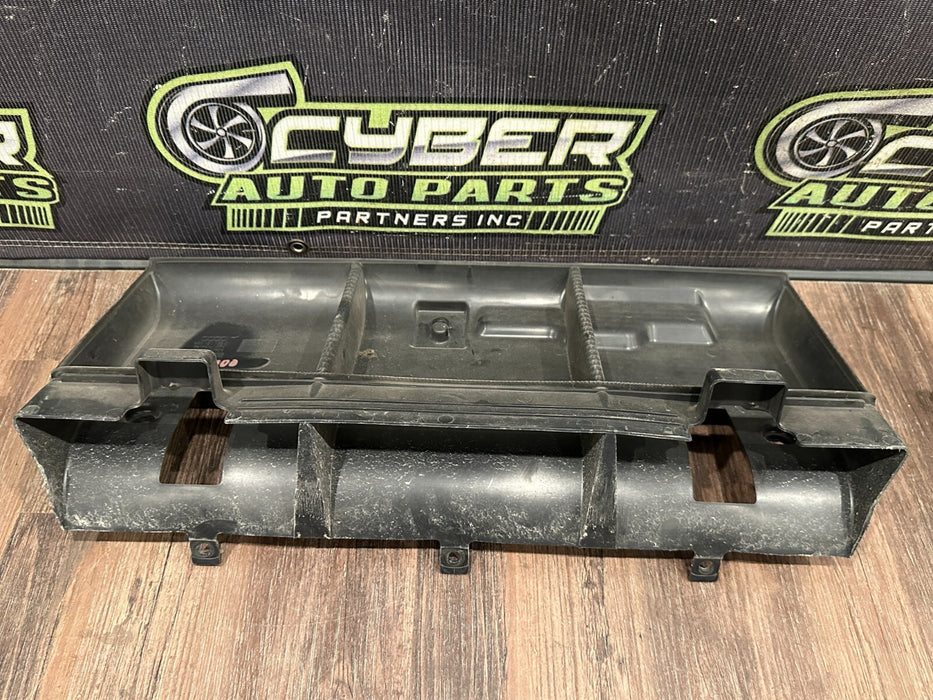 2017-18 AUDI R8 REAR AIR GUIDE PANEL TRIM OEM 4S0 121 139 C