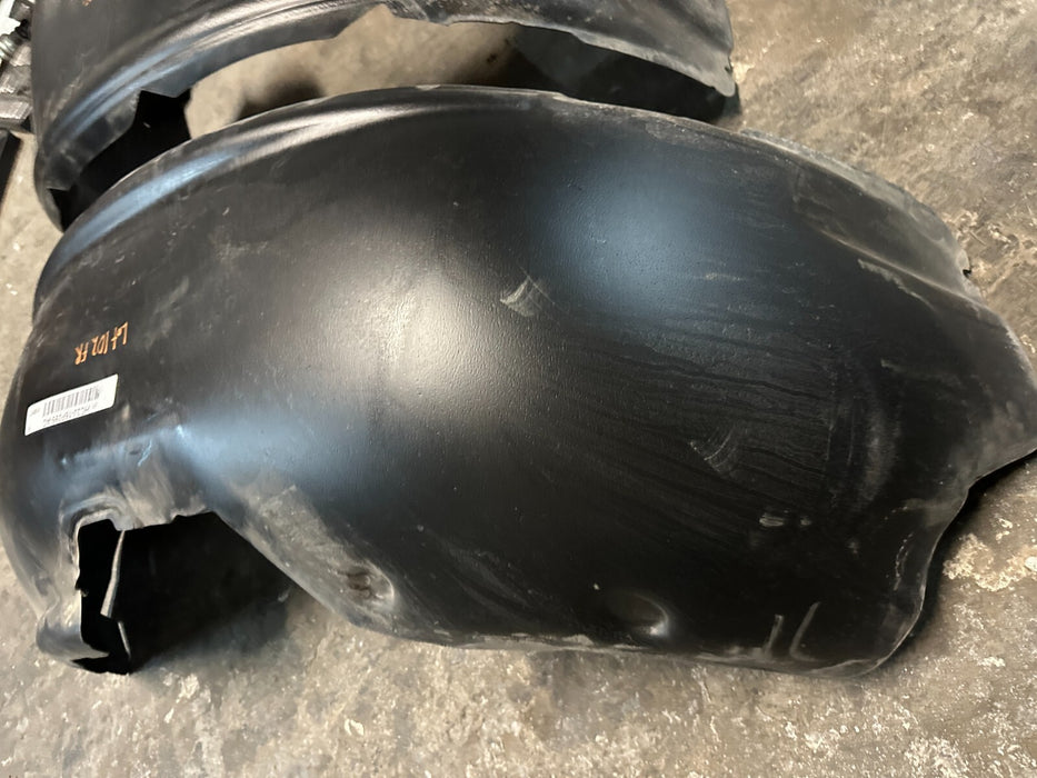 2018 FORD F250 F350 FRONT LEFT RIGHT WHEEL WELL LINER PAIR HC3J 16F099 AC