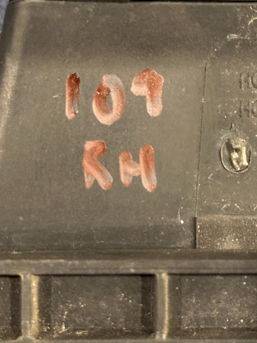 2017-2019 FORD F350 PLATINUM PASSENGER RIGHT FENDER EMBLEM BADGE OEM