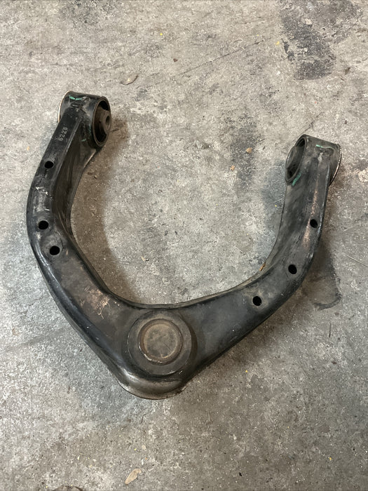 2016-2019 NISSAN TITAN XD 5.0 CUMMINS FRONT LEFT UPPER CONTROL ARM UCA OEM