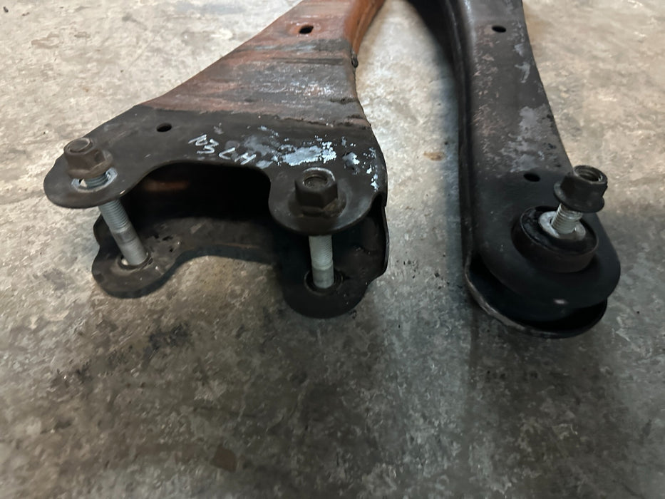 2023 FORD F450 DIESEL SUPERDUTY LEFT RIGHT SUSPENSION RADIUS ARMS OEM