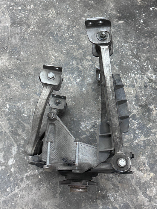 2014-15 AUDI R8 V10 REAR LEFT KNUCKLE SPINDLE ASSEMBLY OEM