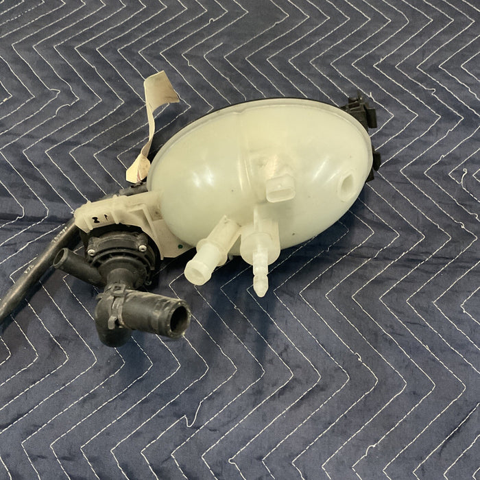 2013 MERCEDES C300 COOLANT RESERVOIR EXPANSION ASSEMBLY OEM