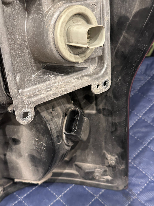 2017-2019 FORD F250 F350 F450 LEFT DRIVER HALOGEN BLISS TAIL LIGHT ASSEMBLY OEM