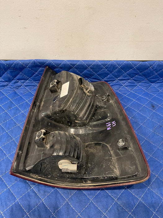2017 DODGE RAM 2500 MEGA CAB REAR DRIVER LEFT TAIL LIGHT OEM *SCRATCHES*